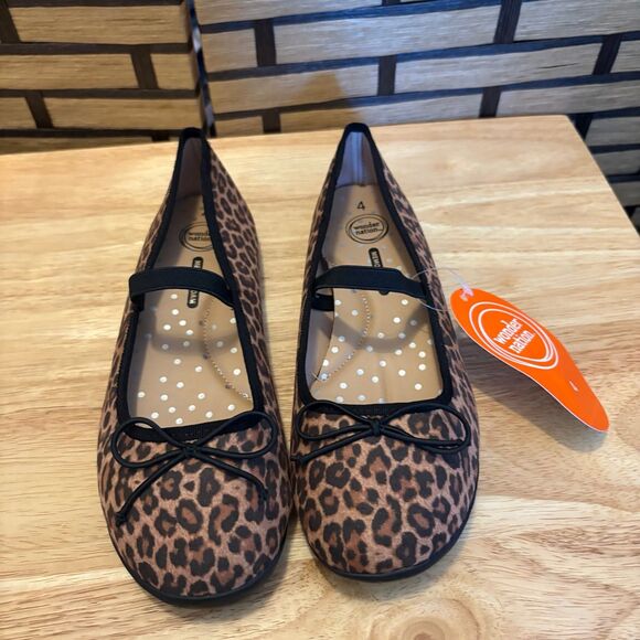 Wonder Nation Leopard Print Flats Size 4 - Picture 3 of 6